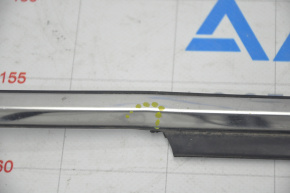 Molding door-glass central front right Mazda CX-5 17-25 chrome, dents, broken fastening