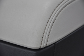 Console central armrest Mazda CX-5 17-23 leather gray, scratch