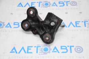 Engine mount bracket left Toyota Prius 20 04-09