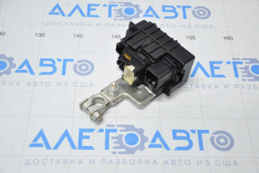 Positive terminal of battery Toyota Prius 20 04-09 with fuse box