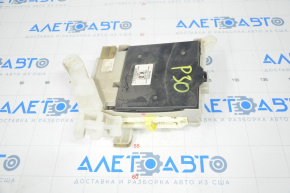 Computer multiplex network body Toyota Prius 30 10-12 with fuse box under the dashboard