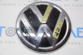 VW emblem tailgate VW Tiguan 18-21 scratch