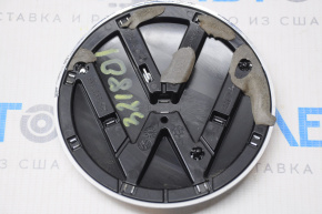 VW emblem tailgate VW Tiguan 18-21 scratch