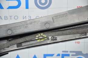 Windscreen wiper grille plastic left Lexus LS460 LS600h 07-17 broken fastener