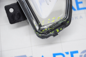 Fog light left fog light Nissan Sentra 20-25 crack on glass