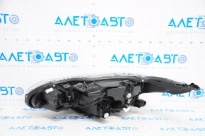 Headlight front right Nissan Sentra 20-25 complete LED with fastening cracks