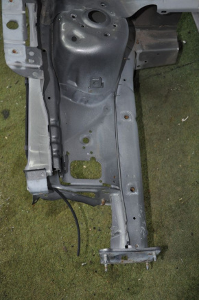 Front right quarter Ford Escape MK3 13-14 pre-rest, silver, with central pillar
