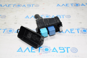 Lexus LS460 Relay Box 07-12