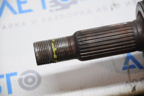 Drive axle shaft front right Lexus CT200h 11-17 thread stripped