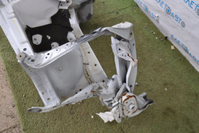 Front right quarter Lexus RX350 RX450h 10-15 white with central pillar, curved side member