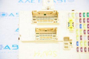 Fuse box under the dashboard Hyundai Sonata 11-11 hybrid