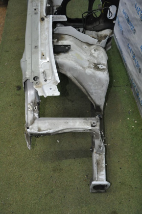 Front right quarter Audi Q7 4L 10-15 white