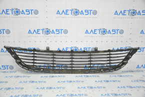 Bumper grille central Chrysler 200 15-17 black, broken