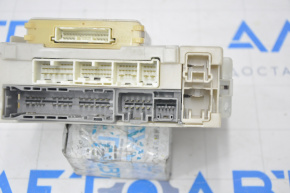 Fuse box in the dashboard Lexus GS300 GS350 GS430 GS450h 06-11
