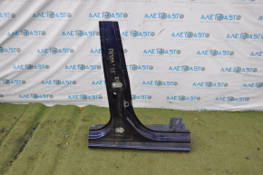 The central right body pillar of Ford Fiesta 11-19 is sawed off