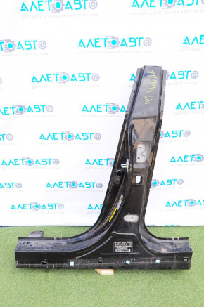 The central left body pillar of Hyundai Sonata 11-15 is sawed off
