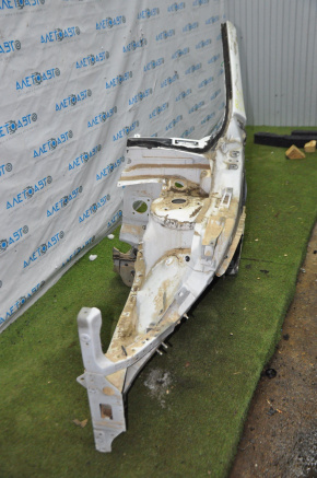 Front quarter left Nissan Pathfinder 13-20 white