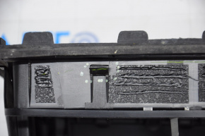 Left ventilation shield Toyota Sienna 11-20 broken fastener