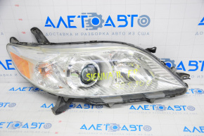 Headlight front right Toyota Sienna 11-20 bare halogen, scratches