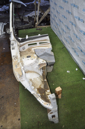 Front quarter right Nissan Pathfinder 13-20 white