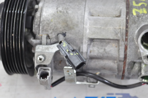 Nissan Murano z52 15-21 air conditioning compressor chip broken