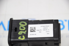 UF Media Module USB/AUX Chrysler 200 15-16
