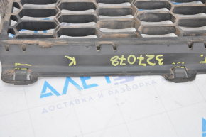 Lower grille front bumper central Jeep Renegade 15-18 pre-rest fasteners fractures