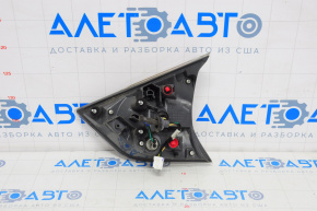 Light inside trunk lid left Nissan Rogue 14-16 cracks