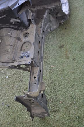 Front right quarter Nissan Rogue 14-20 graphite