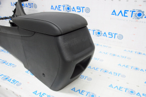 Central console armrest and cup holders Hyundai Sonata 20-22