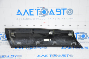 Left tailgate trim GMC Terrain 10-17 fasteners broken