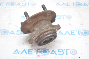 Rear right hub Mitsubishi Outlander 14-20 AWD, rusty