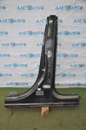 The central left body pillar of the GMC Terrain 10-17 is sawn off, the threshold is rusty