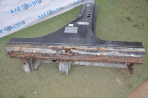 The central left body pillar of the GMC Terrain 10-17 is sawn off, the threshold is rusty