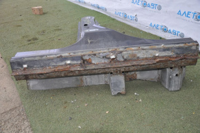 The central right body pillar of the GMC Terrain 10-17 is sawn off, the threshold is rusty