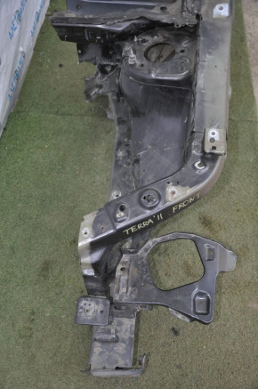 Front left quarter GMC Terrain 10-17 graphite, rusty threshold