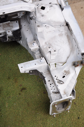 Front quarter left Lincoln MKZ 13-20 white