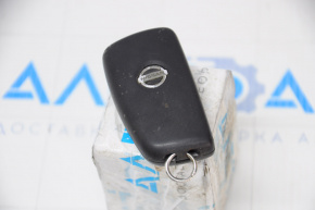Nissan Rogue 14-20 3-button key, folding, chrome, scratches