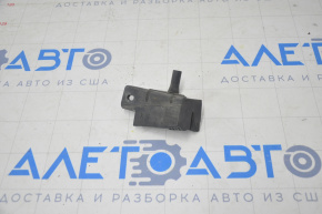 Left hood bumper Jeep Renegade 15-23 on the body