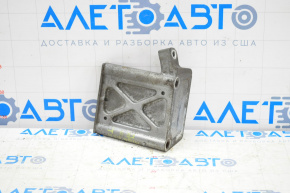 Engine mount bracket right Toyota Highlander 08-10 hybrid