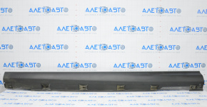 Left threshold Ford Focus mk3 11-18 structure, scratches