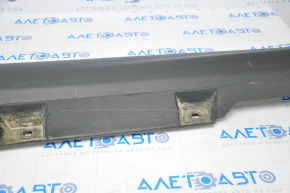 Left threshold Ford Focus mk3 11-18 structure, scratches