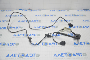 Wiring for the rear bumper of a 2017 VW Tiguan without parking sensors, for the reverse lights