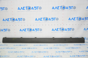 Left threshold Fiat 500L 14-17 graphite, crack in the fastener