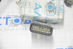 Wiring front bumper Ford Escape MK3 17-19 under fog lights, without parking sensors