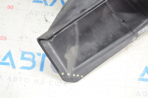 Nissan Rogue 14-20 air duct to filter, broken
