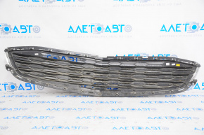 Front bumper grille Chevrolet Malibu 16-18 prerest, scratches