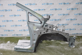 Front quarter right Toyota Prius V 12-17 green