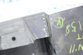 Air duct front bumper lower central Dodge Durango 11-13 broken fastener, tear
