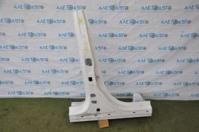 The central right body pillar of Dodge Durango 11-13 is sawed off